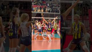 💥 Melissa Vargas ralliyi bitiriyor volleyball rally derby fenerbahçe melissavargas sports [upl. by Nnyleve]