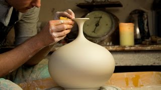 Throwing a Round Bellied Vase with Flared Top  Matt Horne Pottery [upl. by Obala]