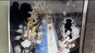 Le cimetière argentin des îles Falkland profané [upl. by Eilahs385]