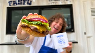 Este lugar hace las MEJORES hamburguesas del mundo 🍔 [upl. by Erreid2]