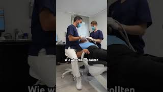 Unser armer Rücken… zahnarztosmani funny zahnarzt dentist [upl. by Adnilra]