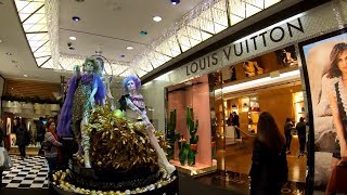 ⁴ᴷ⁶⁰ Walking Tour of the Bloomingdales Lexington Avenue Department Store during the Holidays 2018 [upl. by Binette]