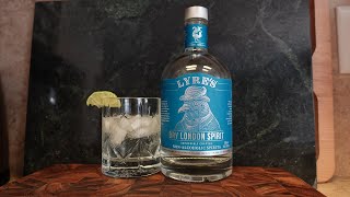 How To Make A NonAlcoholic Gin amp Tonic With Lyres Dry London Spirit [upl. by Niveek]