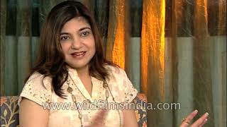 Alka Yagnik quotes William Shakespeare to explain Choli Ke Peeche Kya Hai song [upl. by Christos]