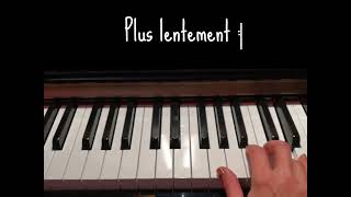 Comptine Pomme de reinette 🍏Piano et partition 🎹 avec Cécilie 💏 [upl. by Dorcas]