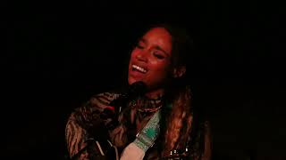 Lianne La Havas  quotPlease Dont Make Me Cryquot Live in New York City [upl. by Alemac]