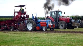 Fordson Major tractor pulling Kelsall 2012 [upl. by Hampton]