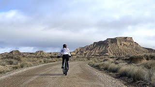 Las Bardenas Reales Gravel en el desierto más al norte de Europa [upl. by Treble]