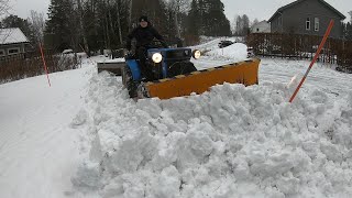 Snowplowing with Iseki TX 2140 4 WD🚜 [upl. by Etteloc]