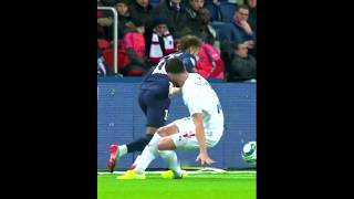 Neymar dribbling shoulder drop skillshorts [upl. by Baryram]