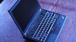 40 second reviews Lenovo ThinkPad X220 [upl. by Uht66]