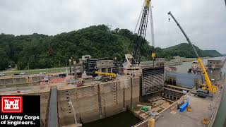 Time lapse of gate lift at Cannelton Locks and Dam as part of the Miter Gate Replacement Project [upl. by Nehtanhoj]