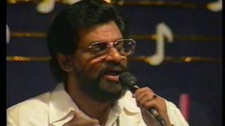 Vizhiye Kathai Ezhuthu  KJ Yesudas Live Performance [upl. by Dnaleel499]