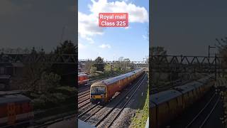 Royal mail class 325 at Kenton footbridge spottersuk mailtrain mail class325 royalmail [upl. by Berkshire]