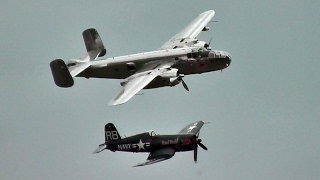 RED BULL B25J MITCHELL amp F4U CORSAIR  AWESOME FLIGHT DISPLAY [upl. by Ohs]