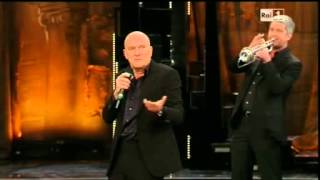 Sanremo 2013  Claudio Bisio [upl. by Kosel979]