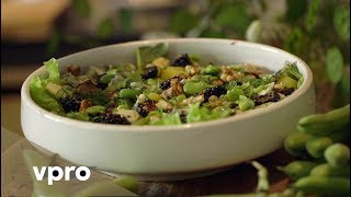 Recept Yvettes maaltijdsalade met bramen tuinbonen en gorgonzola [upl. by Iret496]