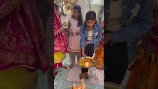 Aarti main sab log saamil ho gaye amitkittojaiswal shortvideos [upl. by Sanez]