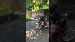 Jangkungan Bonceng Motor Doyok [upl. by Irra]