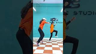 laal bindi ❤️❤️❤️reels dance hiphop hiphopbeats [upl. by Nafri]