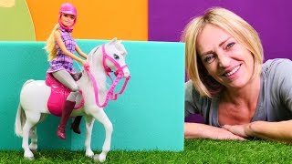 Spielspaß mit Nicole  Barbie bekommt ein Pferd  Spielzeugvideo für Kinder [upl. by Jacinta776]