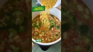 Sopa de verduras y pasta con Veggie Balls  Recetas Garden Gourmet shorts [upl. by Rodd]