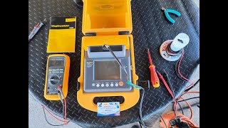 📹FLUKE 1550B MEGOHMMETER VID 2 equipo no enciende primeras pruebas análisis y deducciones 🎩🪖🦼🚭 [upl. by Virgina]