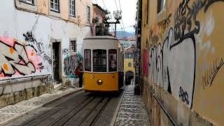 Elevador da Bica em Lisboa Cais do Sodré  Beirro Alto [upl. by Ellenwad505]