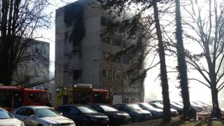 Un incendie a détruit un bâtiment dune résidence universitaire sur le campus de Grenoble [upl. by Cirle]