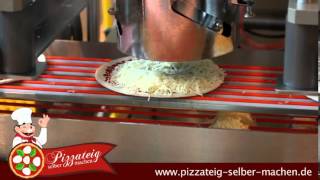 Fertigpizza  Wie eine Tiefkühlpizza entsteht [upl. by Gifferd]