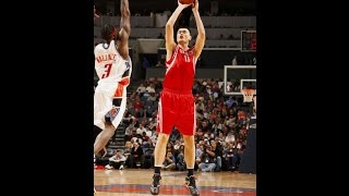 Yao Ming Shoots a 3 pointer  Rockets vs Bobcats  1432009 [upl. by Trinette]