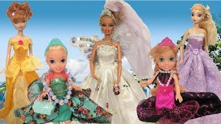 Anna and Elsa Toddlers Wedding  Shopping for Barbie Gowns  DressUp Doll Fashion Boutique Chelsea [upl. by Aurora]