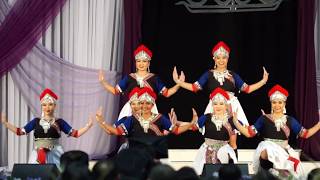 Saib nkauj hmoob California dance Sacramento hmong new year 2019 [upl. by Lytsyrk170]