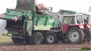 Steyr 8120 Turbo mit einem Tebbe HS180 beim Mist streuen 2014 [upl. by Goodhen724]