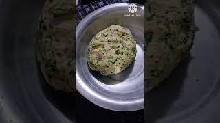 Kuchh alag tarike se aaj banaya Methi paratha sunday special rani thakurain [upl. by Madeline41]