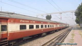 Sainagar Shirdi New Delhi AC Superfast Special at its best [upl. by Oynotna]