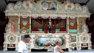 89 key Gavioli et Cie fairground organ quotDiamond Jubileequot plays Berliner Luft [upl. by Eyatnod956]