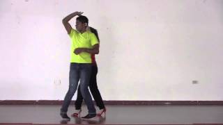 StepFlix Bachata  Nivel 2 Clase 12 Desplazamiento con vuelta o giro [upl. by Aylsworth]