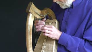 Kilcoy small wirestrung clarsach Bill Taylor plays his arrangement of Miss Faws minuet [upl. by Zabrine]