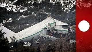 Algérie  le crash de lavion militaire Hercules C130 fait au moins 77 morts [upl. by Eimarrej665]