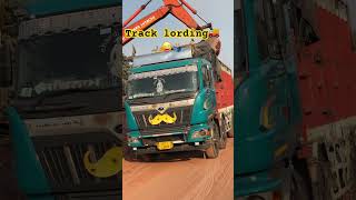 Track lording🎬🚚🤷🏼‍♂️👍youtube shortvideo trackdriverminivlog truck travel [upl. by Shandie]