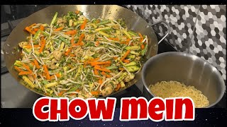 Chow Mein Fácil con solo 7 ingredientes [upl. by Naoh946]