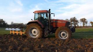 Labour 2010 avec Case IH Mx 100 et charrue Huard [upl. by Sondra]