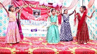 Ungli Pakad Ke Tune  उंगली पकड़ के तूने  Dilbaro  Dance Video [upl. by Elmajian552]