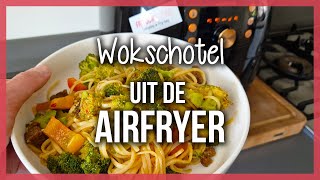 Oosterse Wokschotel met Bami uit de Airfryer Bakaccessoire [upl. by Oshinski]