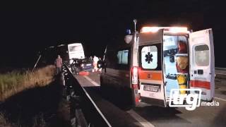 Gravissimo incidente a Gubbio pullman finisce fuori strada dopo frontale con unauto [upl. by Bithia915]