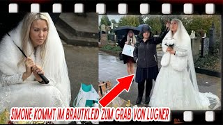 Simone kommt im Brautkleid zum Grab von Lugner Familie feiert am Friedhof [upl. by Iliram401]