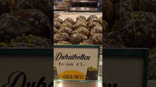 Dubaibollen Grote Markt Haagsche Oliebollenbakker dubaichocolate shorts oliebollen pistache [upl. by Aibara]