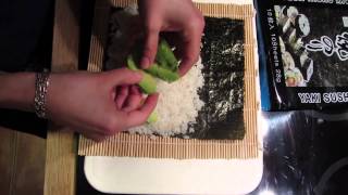 Comment faire rouler des makis sushi maison [upl. by Stander]