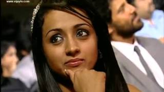 Trisha  Cute expressions in Filmfare South 2011 [upl. by Lamberto]